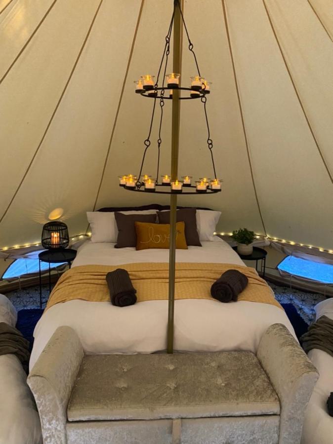 Eakley Manor Farm Glamping Luxury tent Newport Pagnell